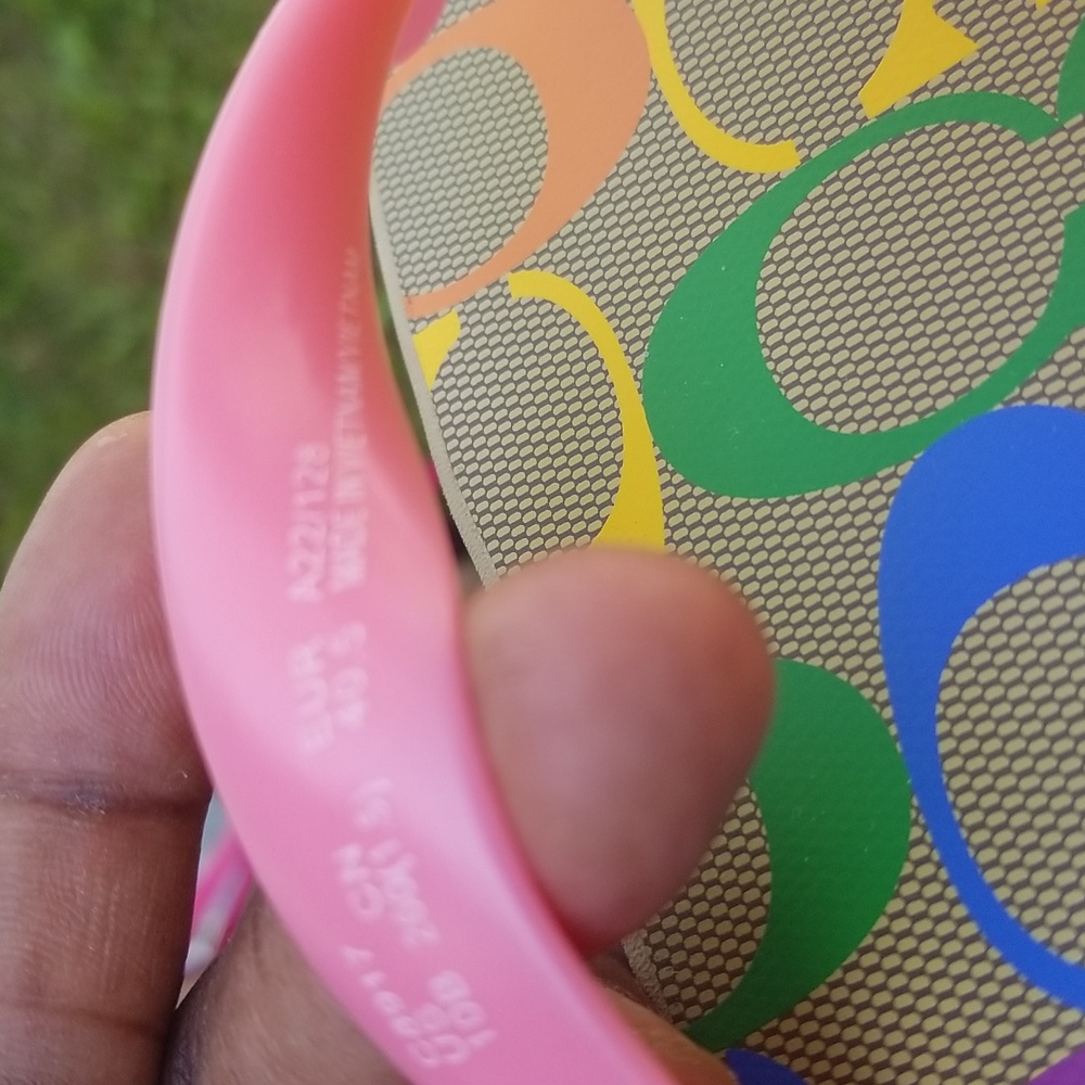 Coach Rainbow Signature Lynn Flip Flop -8 - Picture 3 of 7